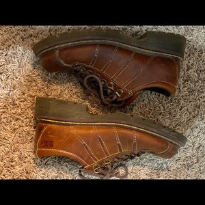 Dr Martens Size 7 brown leather shoes